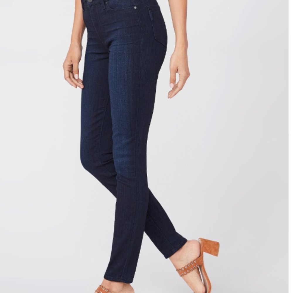 Paige Jeans Hoxton Ultra Skinny Dark Wash Size 28